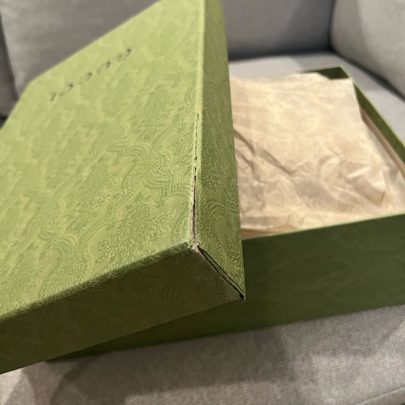 NEW in box. Gucci GG beige shearling fur platform slides - Picture 9 of 11